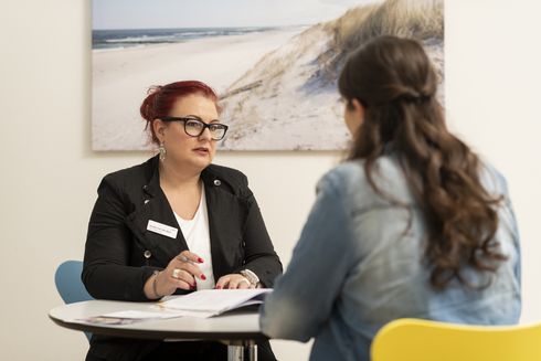 Gespräch Patientin Berater